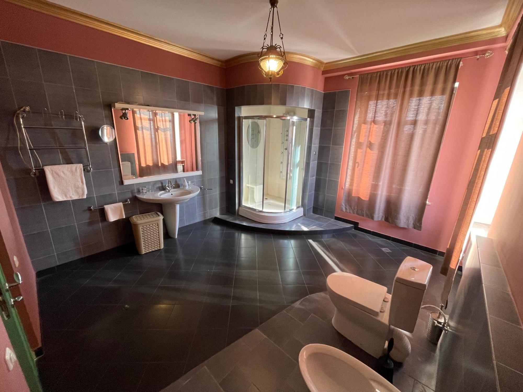 X Hotel Ereván Habitación foto